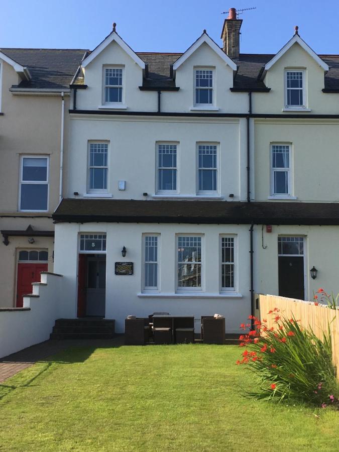 The Carrick Bed & Breakfast Portrush Exterior photo